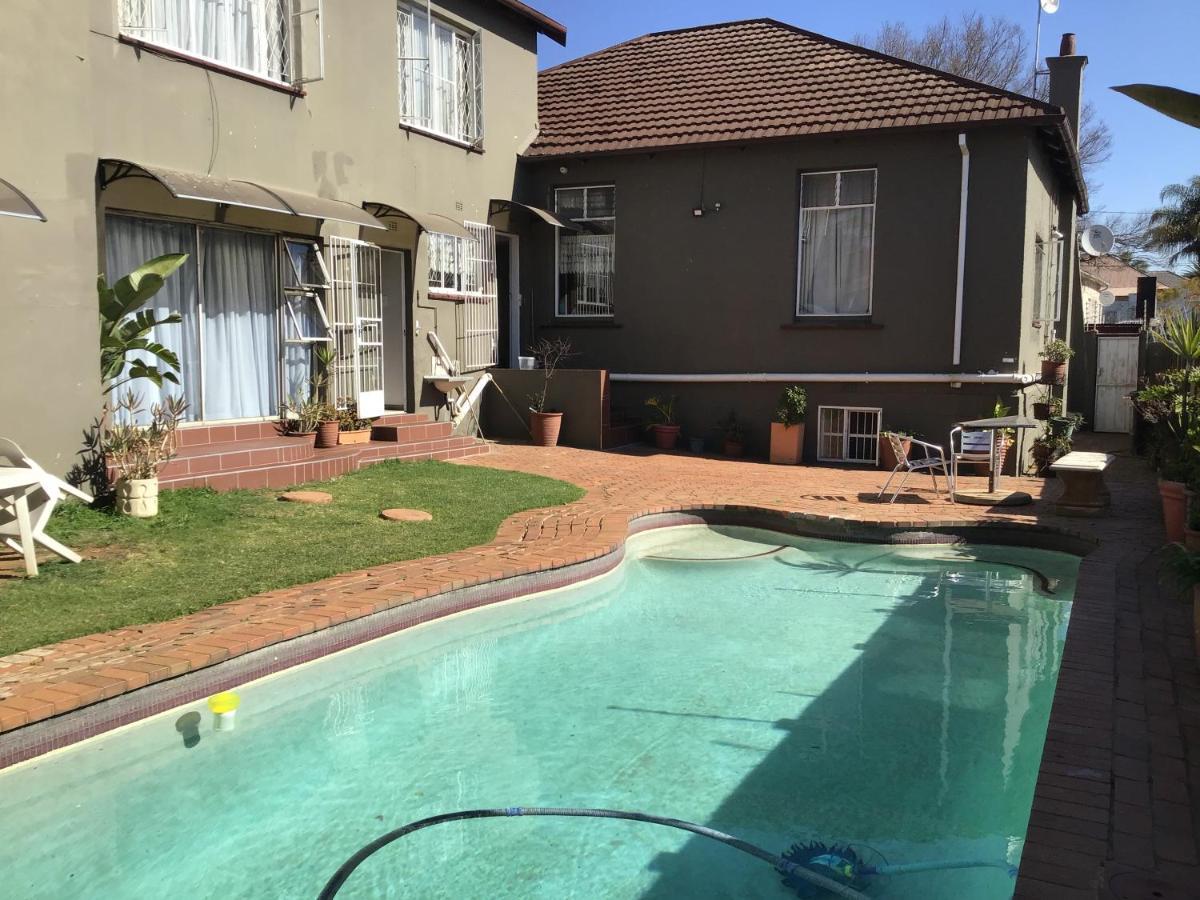 Marathon Lodge Johannesburg Exterior photo